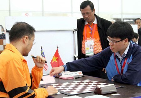 Nhật ký đoàn TTVN ngày 16/11: Toan tính