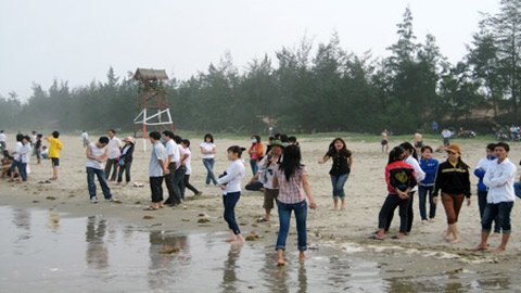Tắm biển, 2 học sinh thiệt mạng