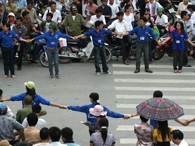 Bộ trưởng Giáo dục  đối mặt với chất vấn 'nóng'
