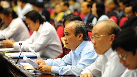 Quốc hội hối thúc Chính phủ sửa Luật Đất đai