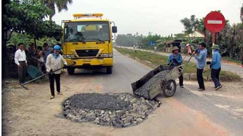 Đường trăm tỷ lòi ‘ruột’: Nghi vấn sai phạm!
