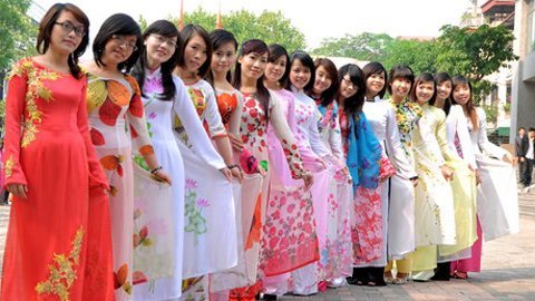 Đằng sau những phút “lên tiên” trên Facebook