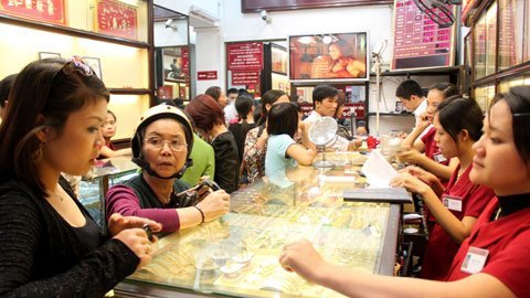 Kiếm đậm với mác bình ổn giá vàng