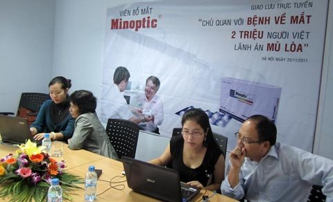 GLTT: Mỏi mắt, khô mắt -'đường tắt' tới mù lòa