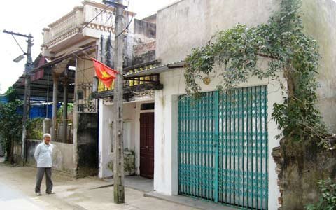 Tin lời thầy bói, mẹ giết con 6 tháng tuổi