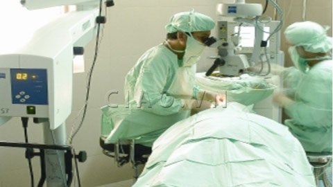 Tham gia Phaco'day, khỏi trả tiền phẫu thuật đục thủy tinh thể