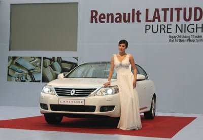 Renault Latitude bắt đầu cuộc chinh phục thị trường xe sang VN