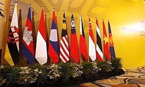 Ai đang cầm trịch ở ASEAN?