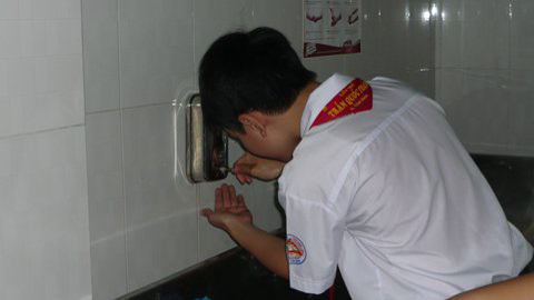 Tay chân miệng và sốt xuất huyết tăng mạnh