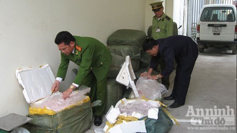 1,5 tấn nầm, tràng lợn tẩm hóa chất vào thủ đô