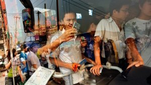 Trung Quốc mắc kẹt với tầng lớp 