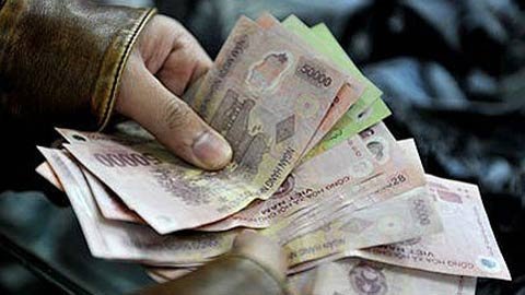 Tiền có thể mua được em, nhưng...