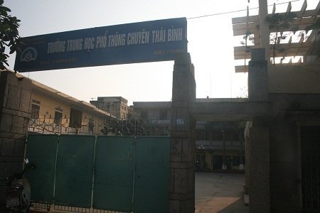 Thấp hơn chuẩn 2,38 điểm vẫn lọt vào trường chuyên