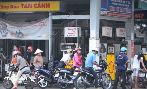 11 doanh nghiệp bán xăng rởm tại TP.HCM