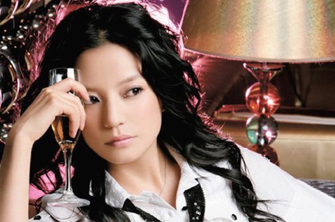 Triệu Vy trốn đóng phim làm đạo diễn