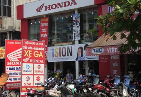 Vision, Nozza đồng loạt rớt thảm