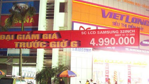 Mua hàng hạ giá: Vừa thích, vừa lo