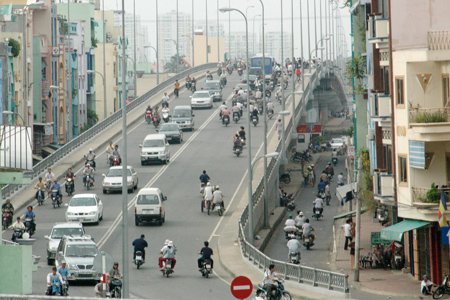 Nói và làm: Mất cơ hội vì cải cách kiểu chậm đều