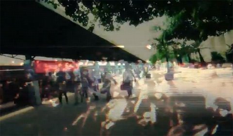 MV “Nối vòng tay lớn” rung chuyển cộng đồng mạng