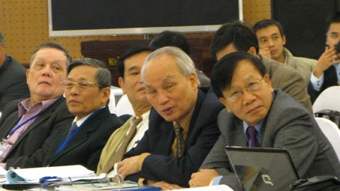 Sửa Hiến pháp để loại trừ lấn át quyền lực