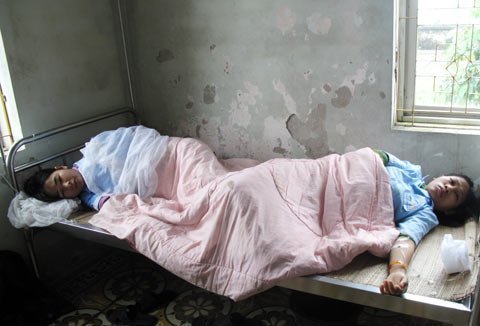 Nghệ An: Hơn 200 công nhân bị ngộ độc thức ăn