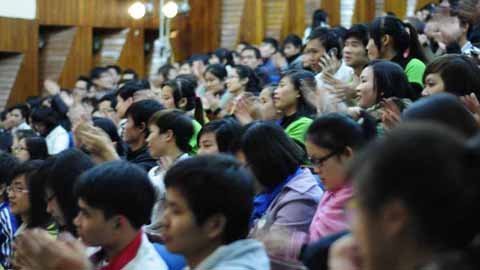 Người trẻ khao khát sống trung thực