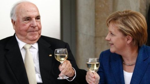 Cuộc đảo chính ngoạn mục của nữ Thủ tướng Đức