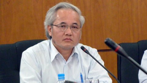 Yêu cầu làm rõ bất thường đường dây chạy XKLĐ