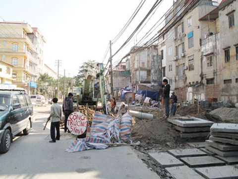 Dự án đường Trần Quốc Hoàn xây 11 năm vẫn chưa xong