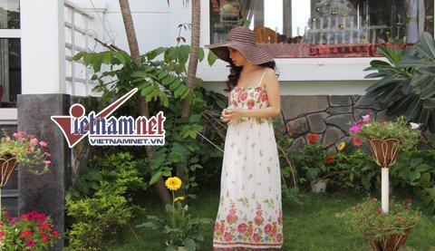 Choáng với biệt thự xa hoa của bạn gái Tiến Đoàn