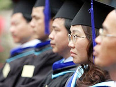 Tiến sĩ 322 bị sốc ngày trở về