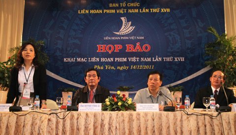 LHP Việt Nam: chiếu phim nhạy cảm cho học sinh