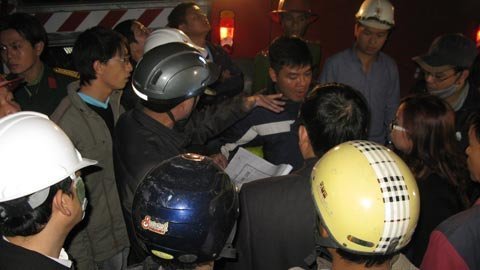 7 giờ căng sức cứu hộ ở tòa nhà EVN