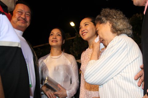 Mưa, nước mắt và 