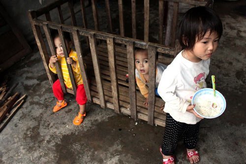 Không được để dân đói vì mỏ sắt