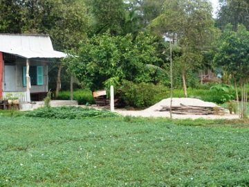 Một thanh niên bị bắn giữa đêm khuya