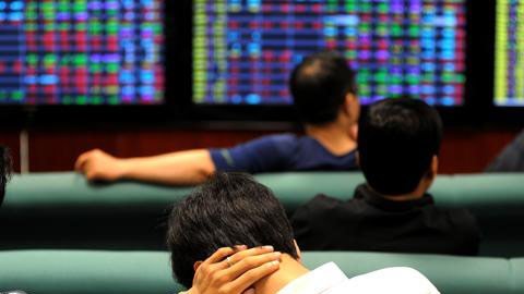 Bóc mẽ chiêu móc tiền tài khoản nhà đầu tư