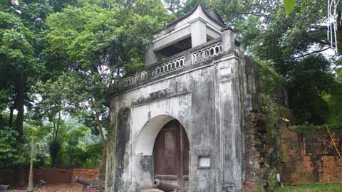 Giữa Trường Sa nhớ miền mây trắng