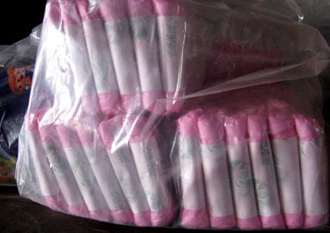 Tràn lan băng vệ sinh gây vô sinh