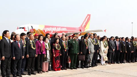 VietJetAir khai trương tuyến bay thương mại đầu tiên