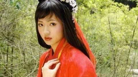 Biến thành con gái cực xinh chỉ nhờ... make up