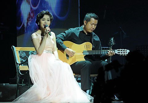Lệ Quyên ngày càng sang trọng, quyến rũ