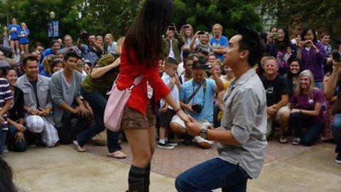 Những màn tỏ tình lãng mạn nhất năm 2011