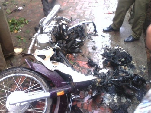 Thủ phạm gây cháy ôtô, xe máy là Acetone?