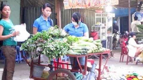 Tủi thân nghĩ về mức thưởng Tết 700 triệu