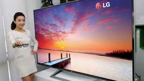 LG trình diễn TV 3D lớn nhất thế giới tại CES 2012