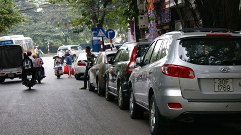 Phí lưu hành ô tô có thể lên đến 50 triệu đồng/năm