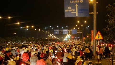 TP.HCM: Hân hoan đón giao thừa 2012