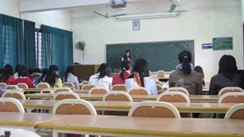 SV tranh thủ bùng tiết để... kiếm thêm