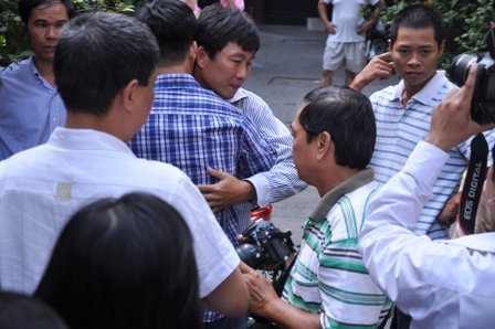 TP.HCM: Bắt tạm giam một nhà báo